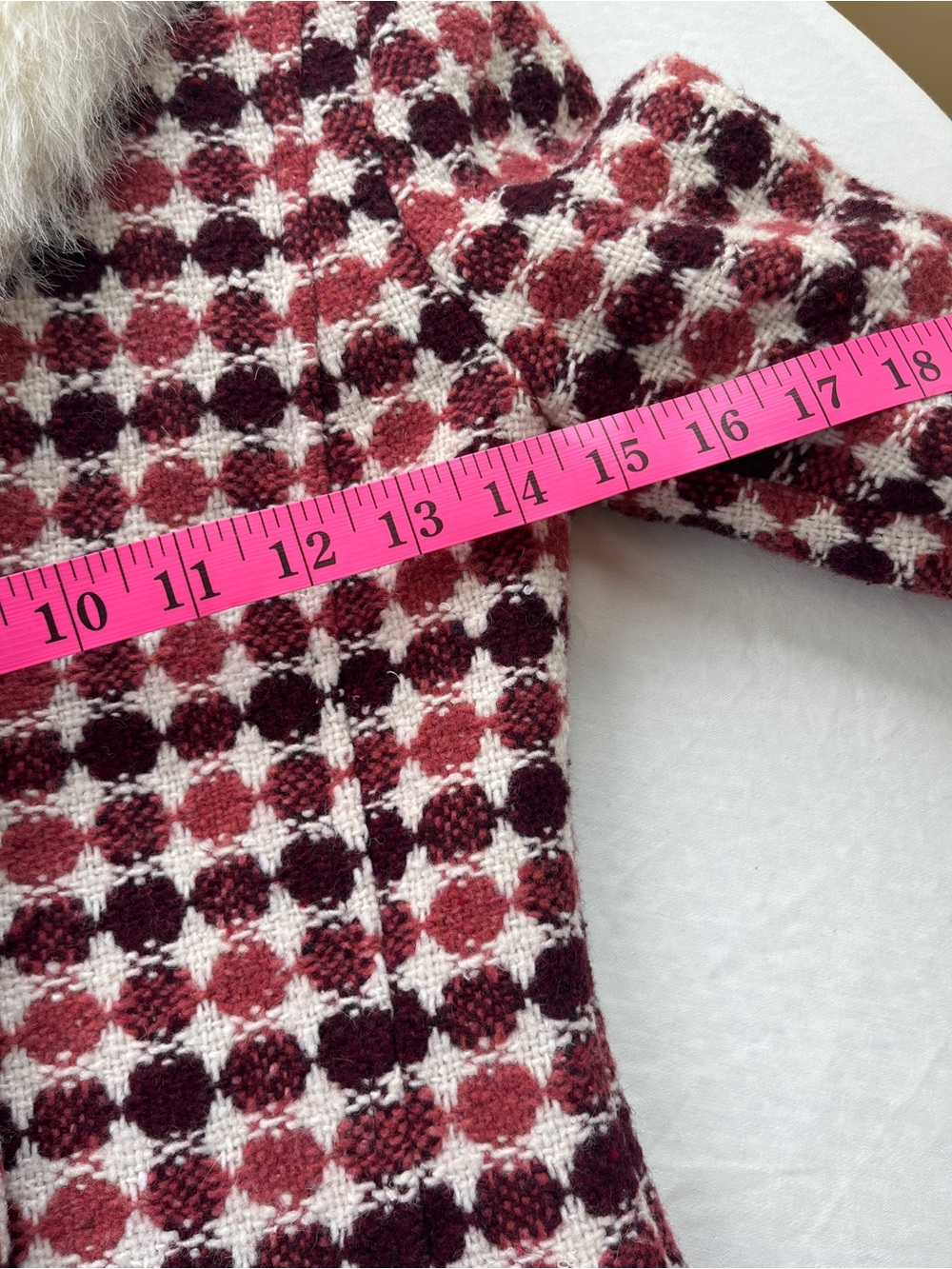 Vintage (‘05) Frenchi Burgundy & White Faux-Fur Trim Circle Pattern Coat! - Picture 8 of 12